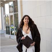Profesora de Inglés graduada con un Máster en Ingeniería Biomédica en Estados Unidos